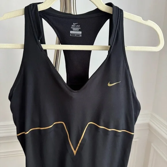 Nike Pro Dri-Fit Women's Black and Gold Padded Tank Top Size Small - Picture 2 of 5